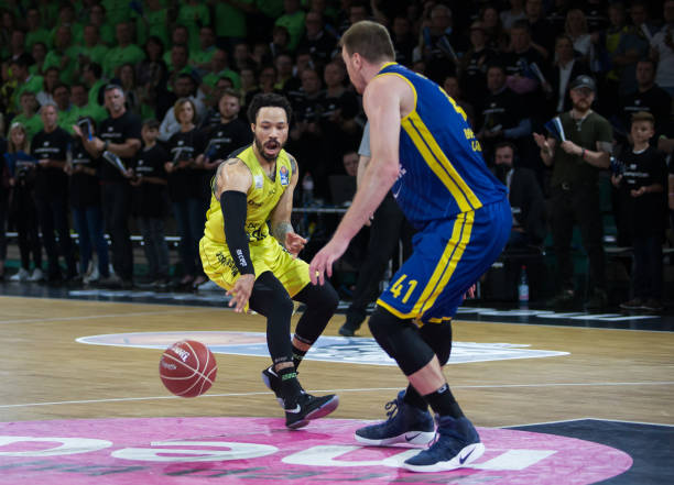 展现出的 展现出的