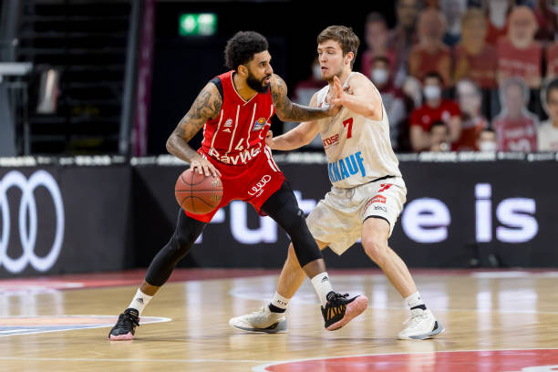 防守与进攻 防守与进攻