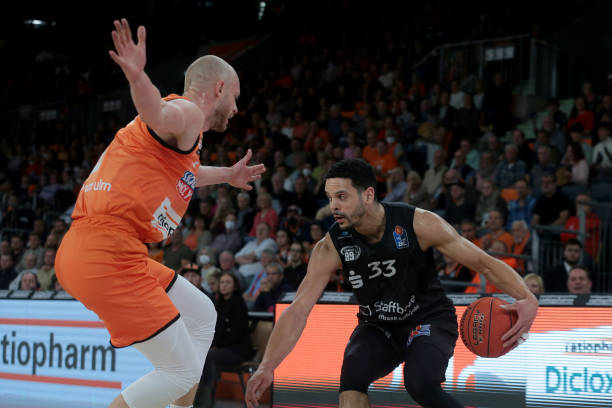 2公里的球 2公里的球