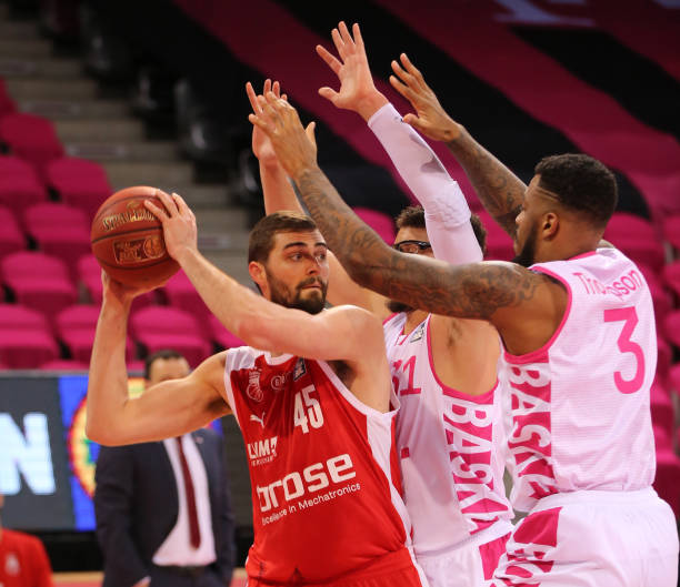 蓝鹰稳守反 蓝鹰稳守反