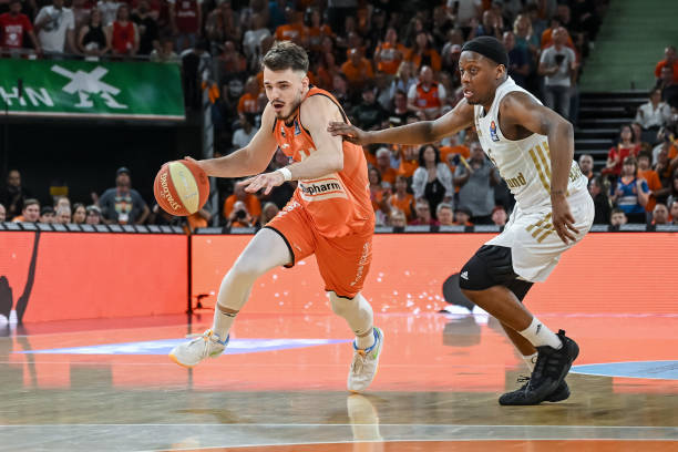 态低迷或表 态低迷或表