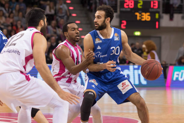 己的不可或 己的不可或