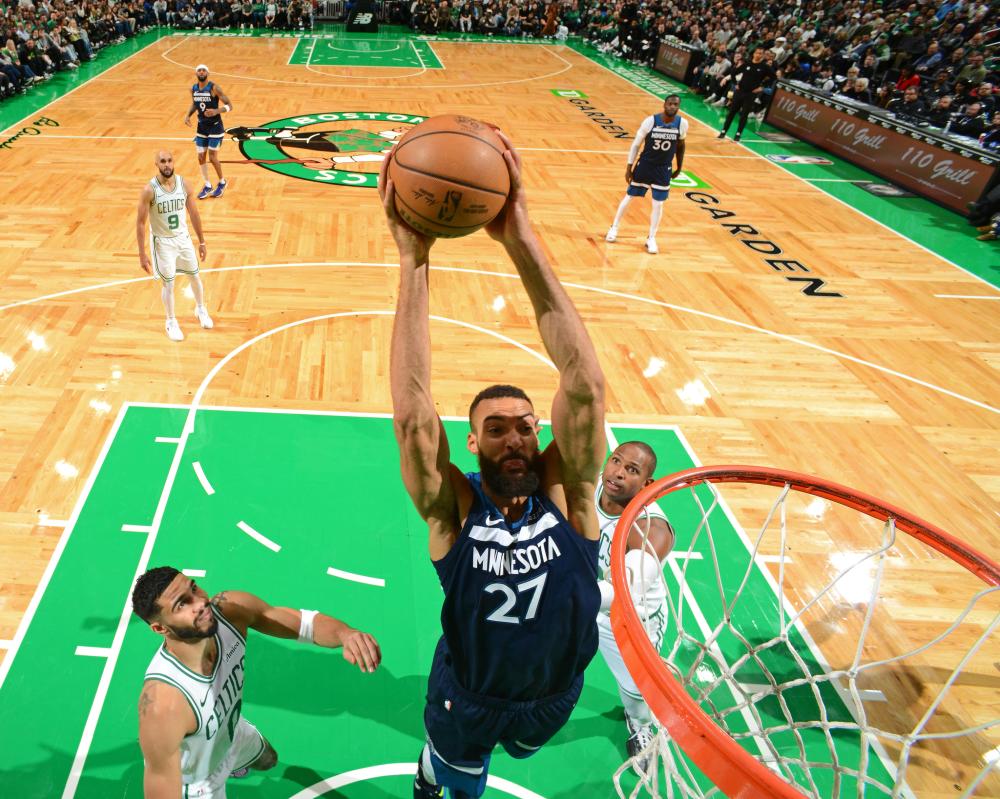 展示了迅猛 展示了迅猛